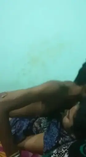[f] Cute Desi Girl Exclusive video spending some quality time with her Boyfriend giving him Handj0b & F©k!ng!!Don't Miss Link in Cmmnts