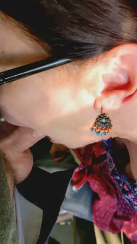 (oc) I love when a cock hits the back of my throat. Sound on. You can hear me go for more each time the head hits. Mmm, my favorite.💦