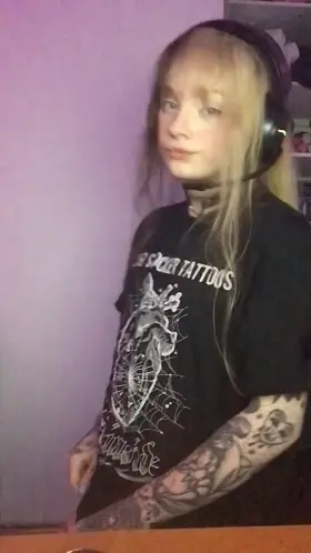 Egirl cock reveal 😜