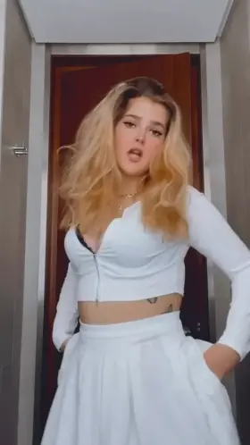 I may look like a cute lil school girl but I promise I’d suck that dick dry😇💋