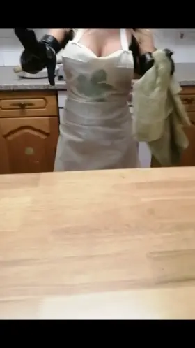 Step Mom makes Pumpkin Pie... (you'll need the audio)