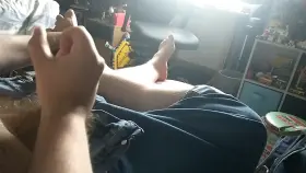 Boring afternoon means a wank