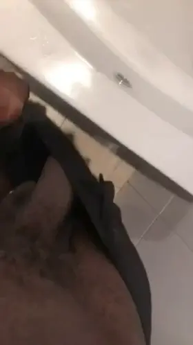 Who wants a seat? (19,UK)