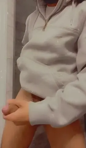 Carhartts are somewhat on