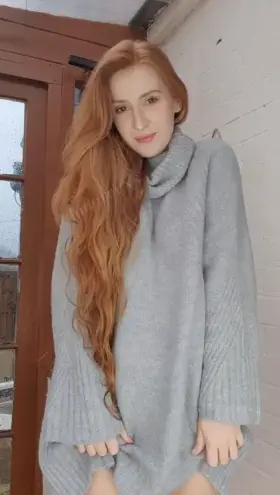 Who wants to come and touch whats under my jumper? [oc]