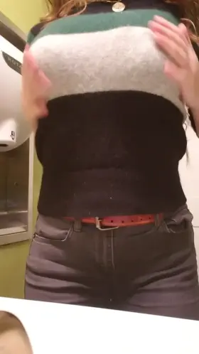 would you fuck me in public? (18f)