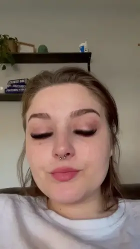 I’ll only let you cum inside this pussy on days that end with a “y” 😏😘