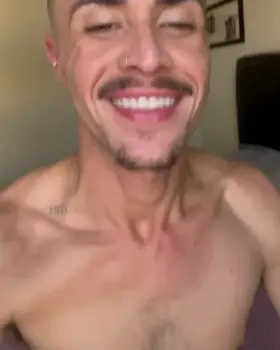 Did you sleep well? Morning wood is ready here…