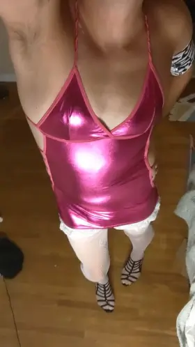 Who's up for some intimate mingling ;0