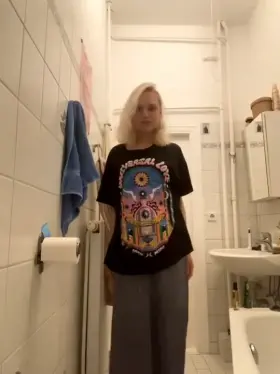 If you don't have a GF to send you nudes...