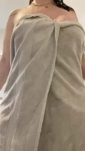 Wanna see what’s hiding under my towel 😈