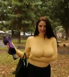 Big Smooth Boobs 😋😋