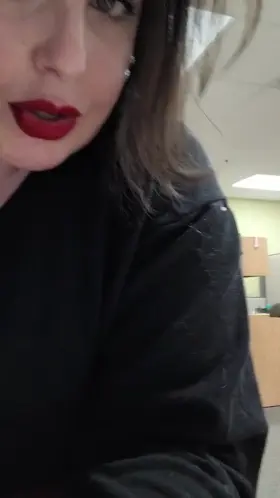 Flashing at work 🤭