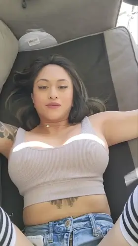 No panties today... I hope someone fingers my pussy