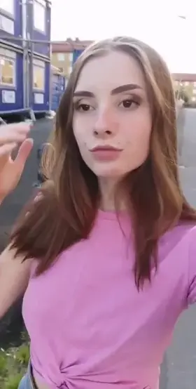 I wonder what my dad would say if he knew I flashed the entire neighbourhood 😅💕 [F]