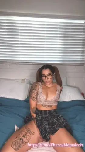 OMG! She's So Amazing - Check B3low