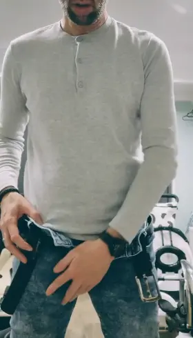 Will you go down for daddy's throbbing cock?