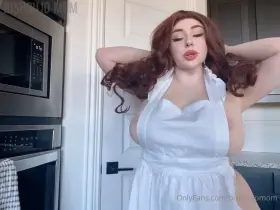 BishoujoMom cooking up a surprise