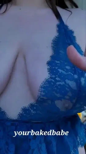 Wearing lingerie makes me horny😈