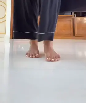 ⬆️ if you’re curious to see what I’ll do to you😝😘