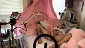 Some behind the scenes fun while a (f)an waits for me to have my way with her