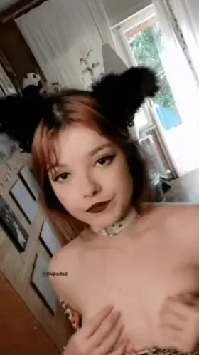 Hello, would you suck my nipples 🌹