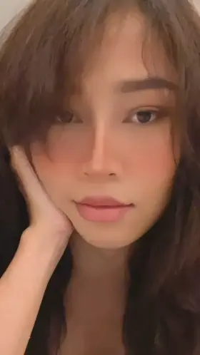 My sister's boyfriend told me he stalks this subreddit…so hey my bedroom is unlocked....😍