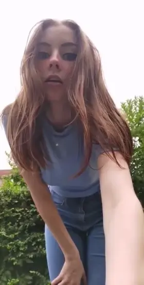 I like having sex outside, want to give it a try? 😋