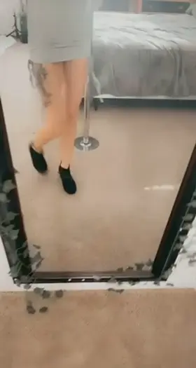 Do you like this little dress, I’m not wearing panties😈