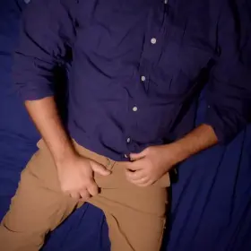 (36) Who's coming to bed with Daddy?