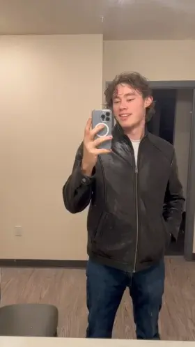 Who’s on their knees?