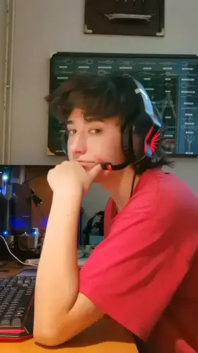 Would you play LOL with me?