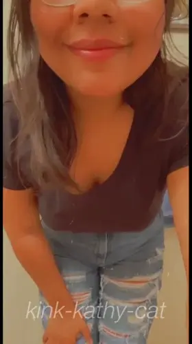 (f21) what i’m hiding under my clothes when im out grocery shopping