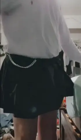 new outfit!! i feel like im forgetting something... 🤔😘