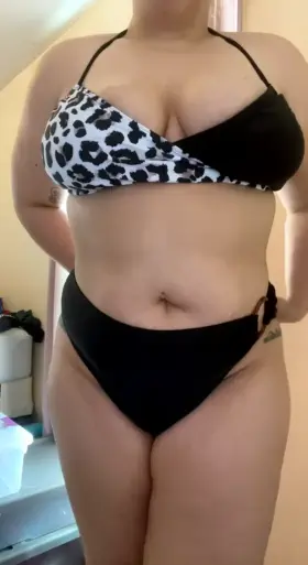 Ready to show off this mom bod on the beach