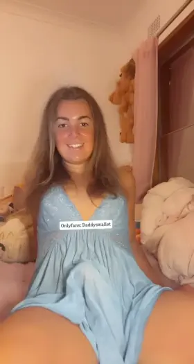 ur new gf says she has a surprise for you, wyd?