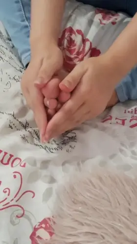 Goddess feet deserve pampering. 👸🏻