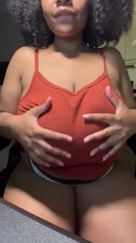 Thick thighs and veiny tits