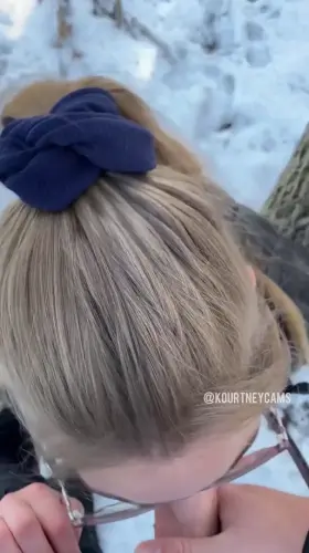 I got a thick facial in a snowy forest, want to add to it? 💕 (f)