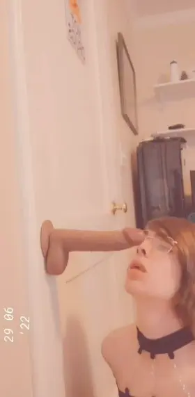 I worship every cock!!