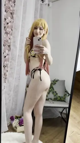 Kitagawa Marin by Stelarhoshi