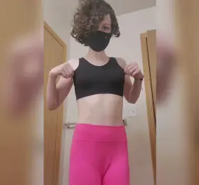 am I cute enough for you to stick ur dick inside me?