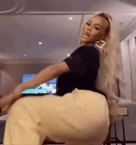 Saweetie throwing it