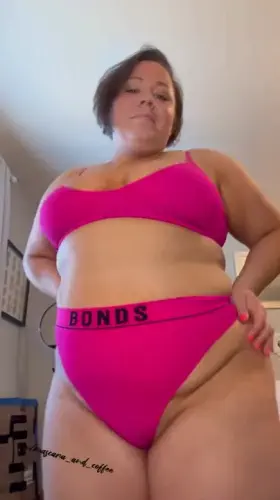 I never thought I’d like wearing high cut panties like this but damn it looks sexy with my hip creases!