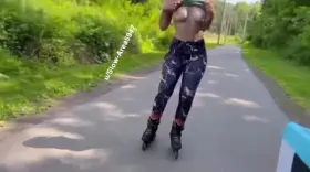 I love showing off outdoors 😇