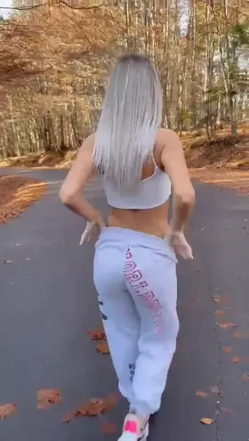 Showing you off my whooty 😍