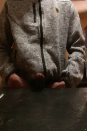 My long cock exploding 👅💦