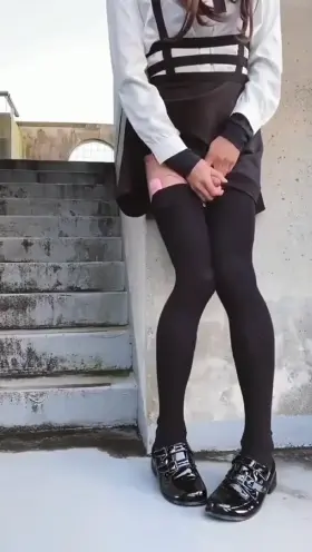 Poor sweetie couldn't hold it. I wish I could help with stamina training ❤️