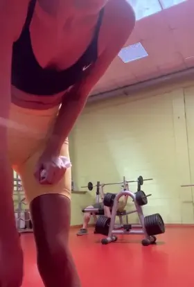 Meet me in the bathroom for a quickie! [F]