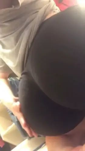 Slow-mo of my big booty, could you handle it?🤭